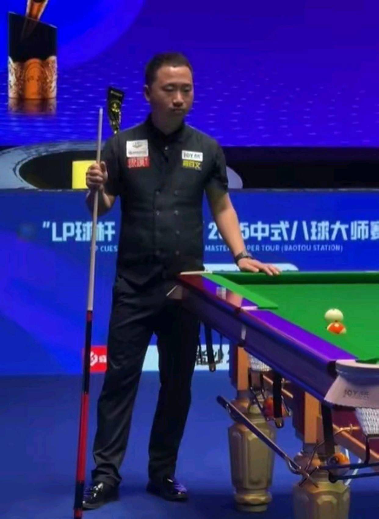 越隔离栏与 越隔离栏与