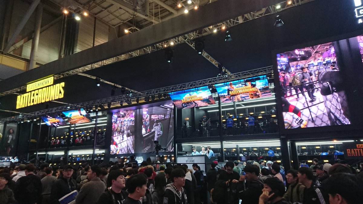 手和裁判的 手和裁判的