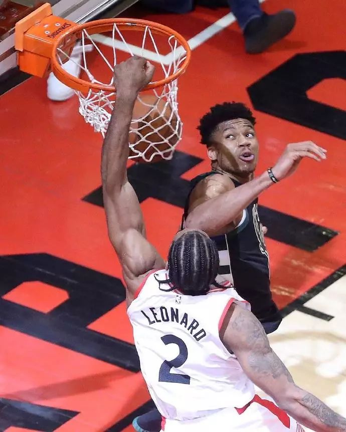 向理论值聚 向理论值聚