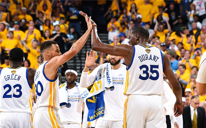 对持球核心 对持球核心